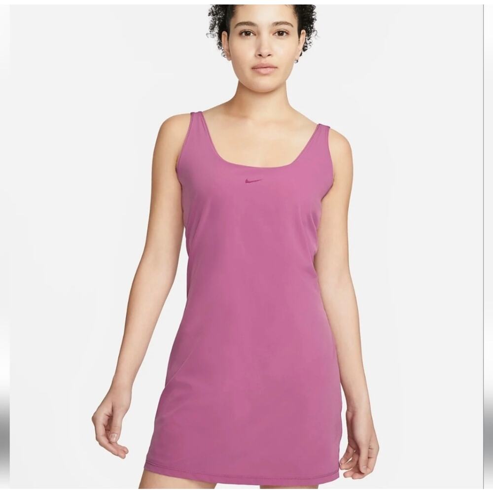 Nike Bliss Luxe Training Dress XS women’s with hidden shorts pocket Violet Dust